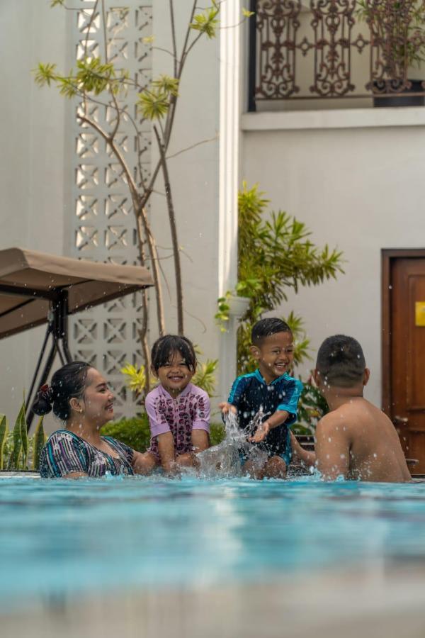 D'Senopati Malioboro Grand Hotel Yogyakarta Ngoại thất bức ảnh