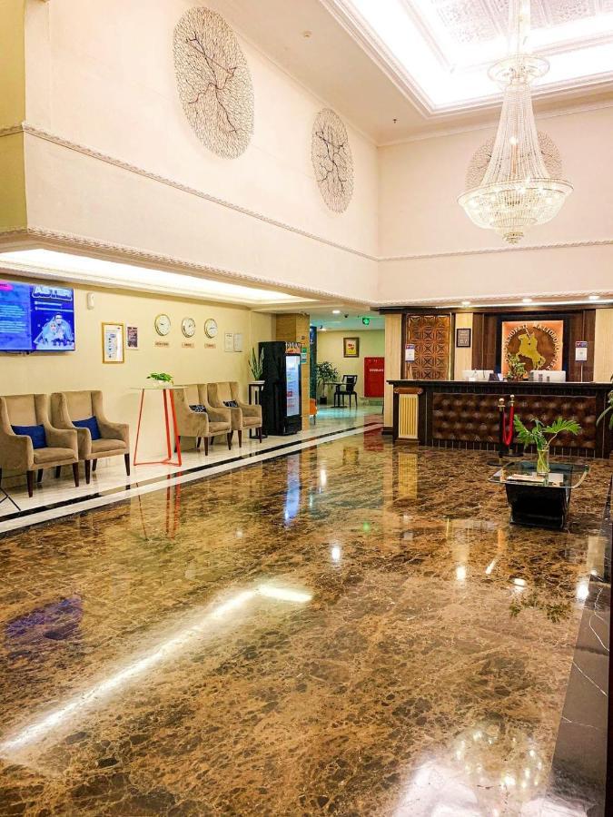 D'Senopati Malioboro Grand Hotel Yogyakarta Ngoại thất bức ảnh