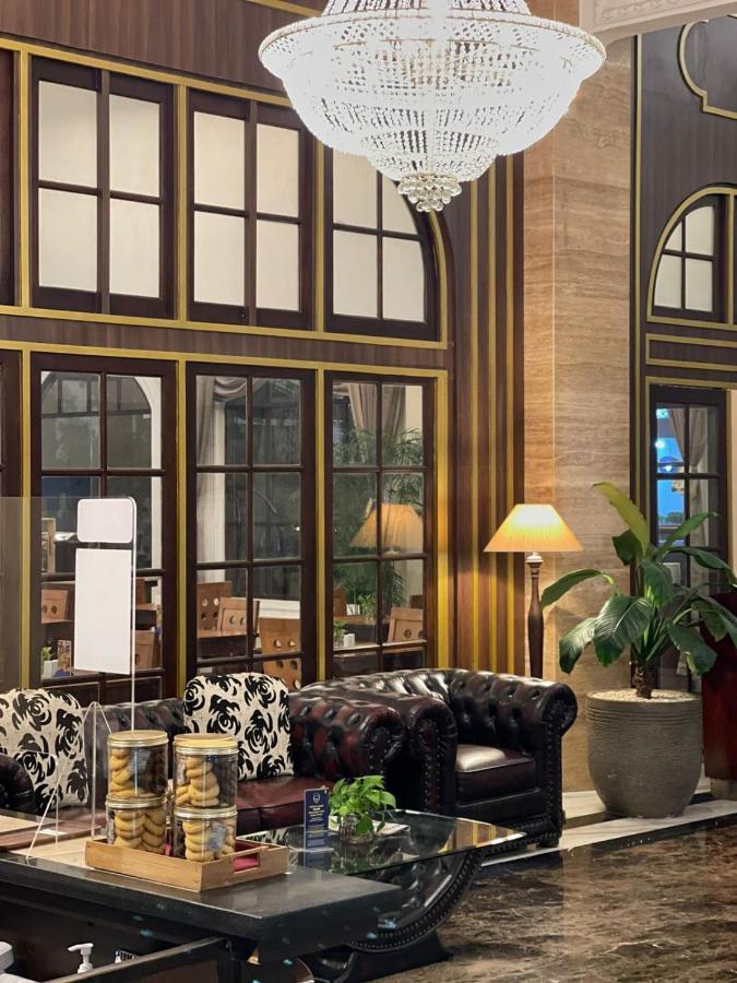 D'Senopati Malioboro Grand Hotel Yogyakarta Ngoại thất bức ảnh