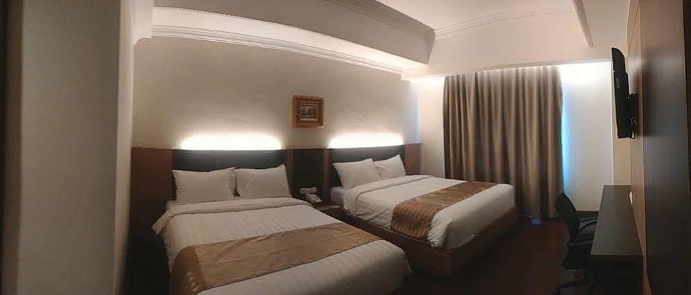 D'Senopati Malioboro Grand Hotel Yogyakarta Ngoại thất bức ảnh